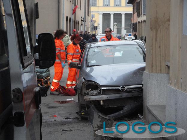 Cuggiono - I soccorritori sul luogo dell'incidente