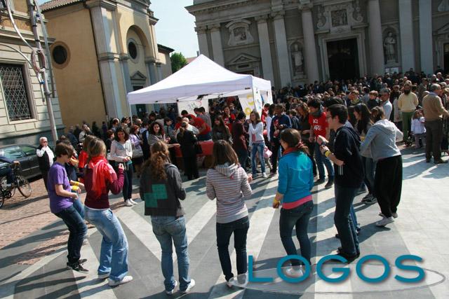 Busto Arsizio - Adolescenti con Tettamanzi.2