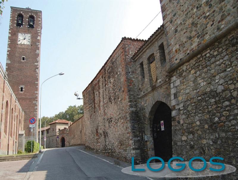 Turbigo - La chiesa Parrocchiale e il castello (Foto internet)