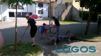 Castano Primo - Volontari al lavoro per pulire il parco di via Saragat