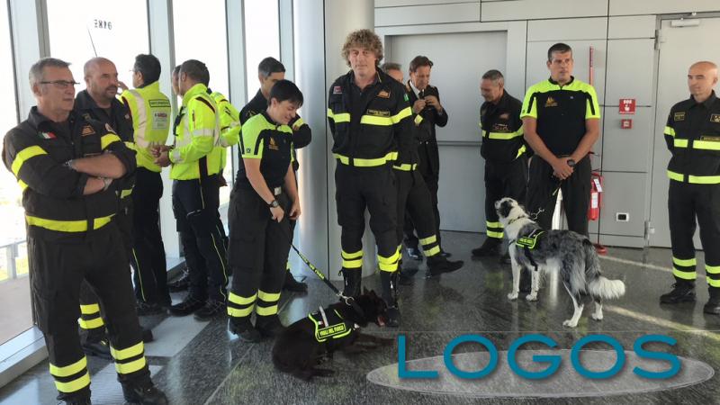 Attualità - AREU e Vigili del fuoco della Lombardia in aiuto ai colleghi dopo il crollo del ponte di Genova 