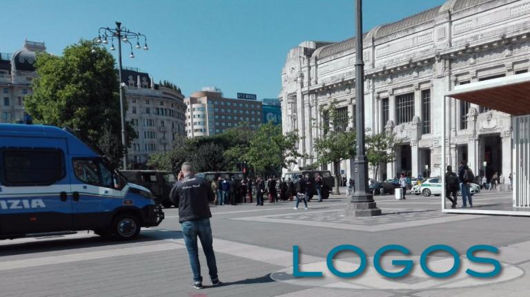 Milano - L'area davanti alla stazione centrale (Foto internet)