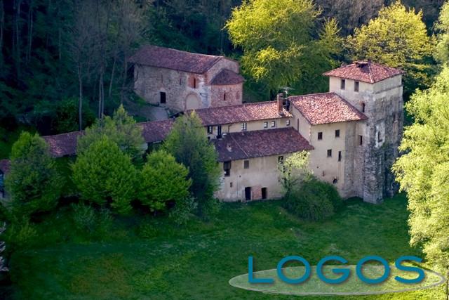 Territorio - Il Monastero di Torba (Foto Giorgio Majno) 