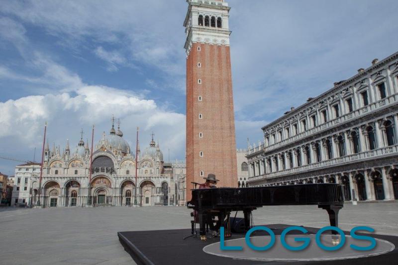 Musica - Zucchero in piazza San Marco a Venezia 