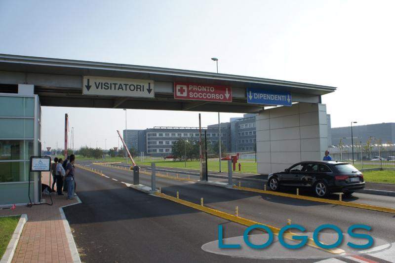 Legnano - L'ingresso dell'ospedale (Foto internet)