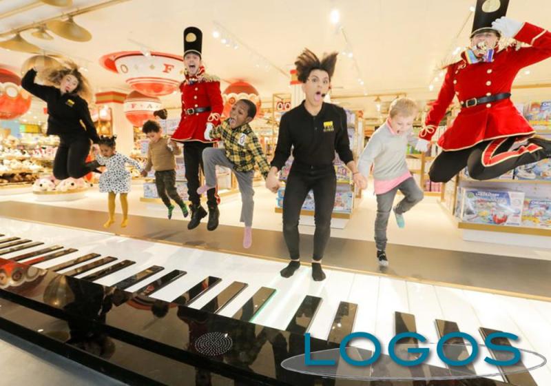 Milano - Arriva Fao Schwarz