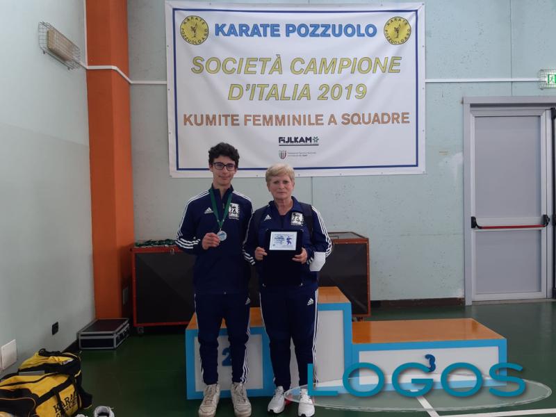Castano / Sport - Simone Barbi con la maestra Francesca Adriatico 