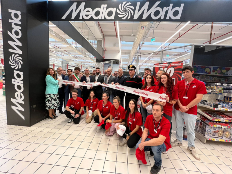 Commercio / Vanzaghello - MediaWorld al Bennet 