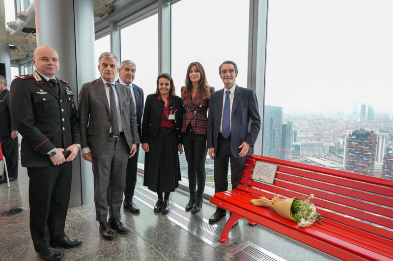 Lombardia - Fontana ricorda le donne vittime di violenza