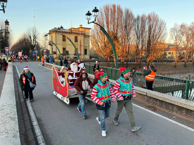 Castano / Eventi - La parata di Natale 